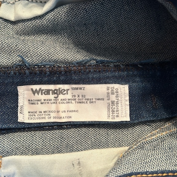 wrangler denim shorts - Picture 3 of 3